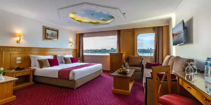 Chateau Lafayette Crucero Por El Nilo